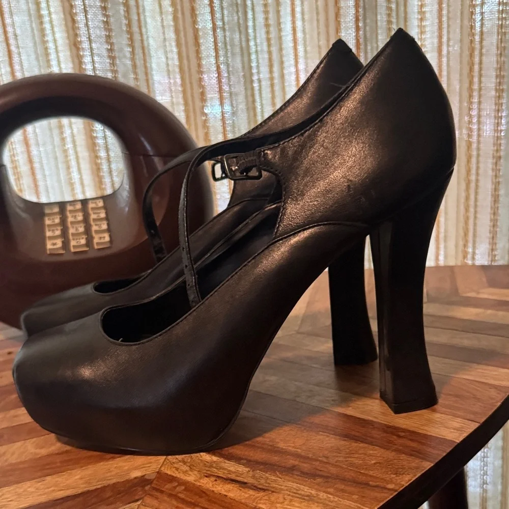 BCBGeneration black mary